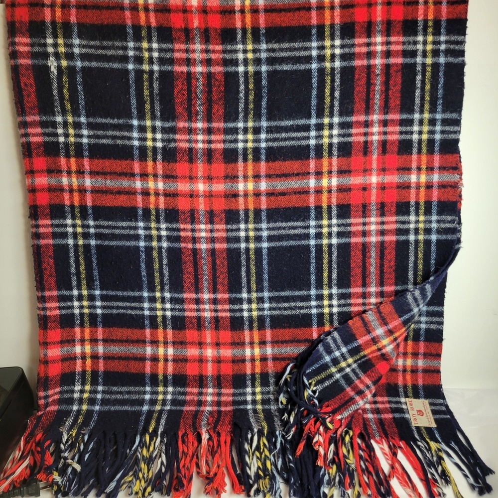 Troy Robe Plaid Oversized Throw Stadium Blanket Black Red White VTG Fringed - Picture 7 of 7